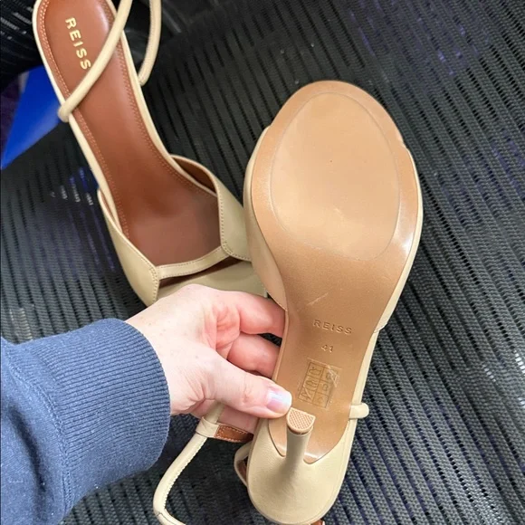 Reiss Brand new/never worn Tan Women's Heels - Picture 4 of 5